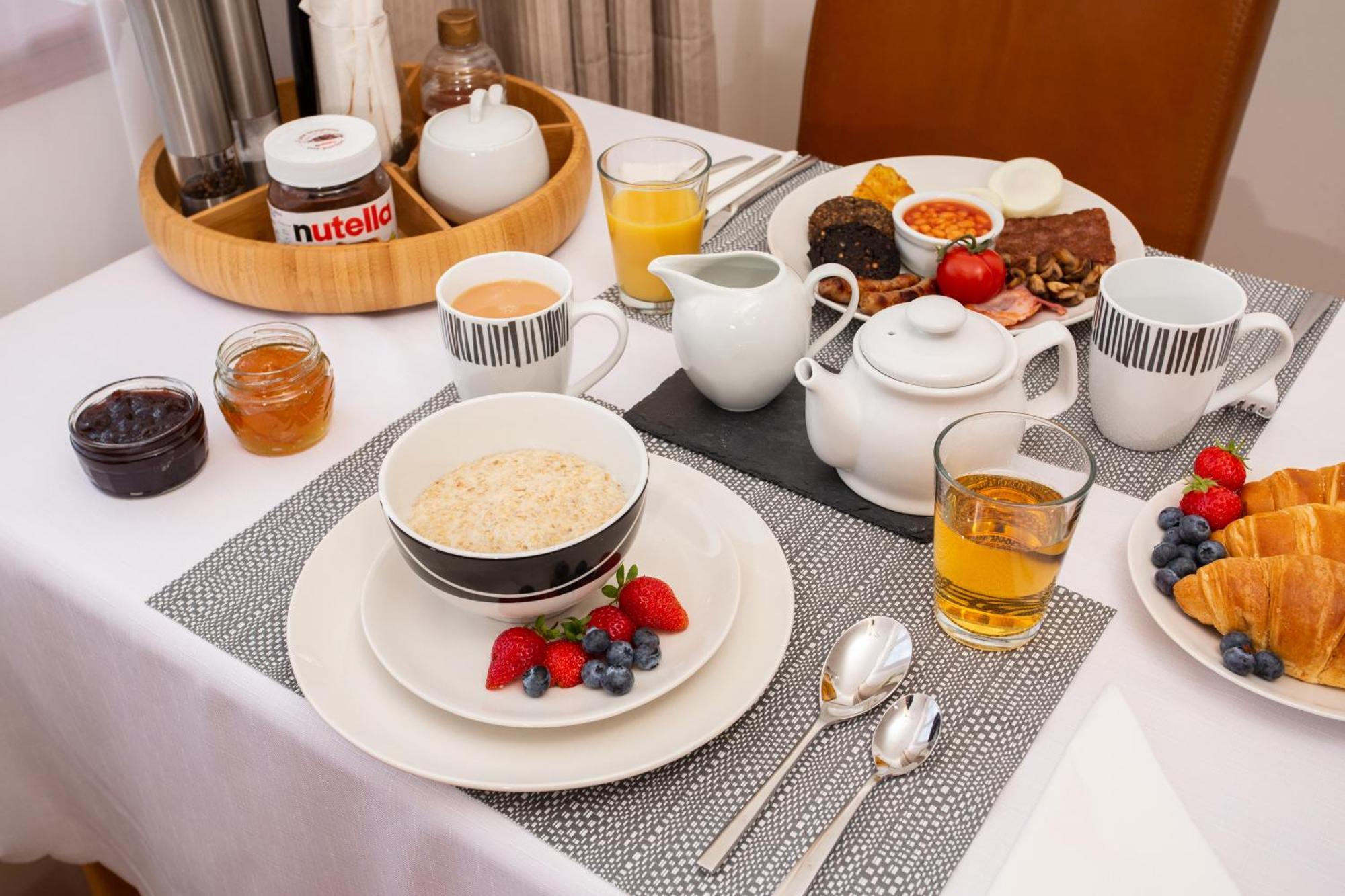 אלנס Beechwood Lodge Guesthouse מראה חיצוני תמונה