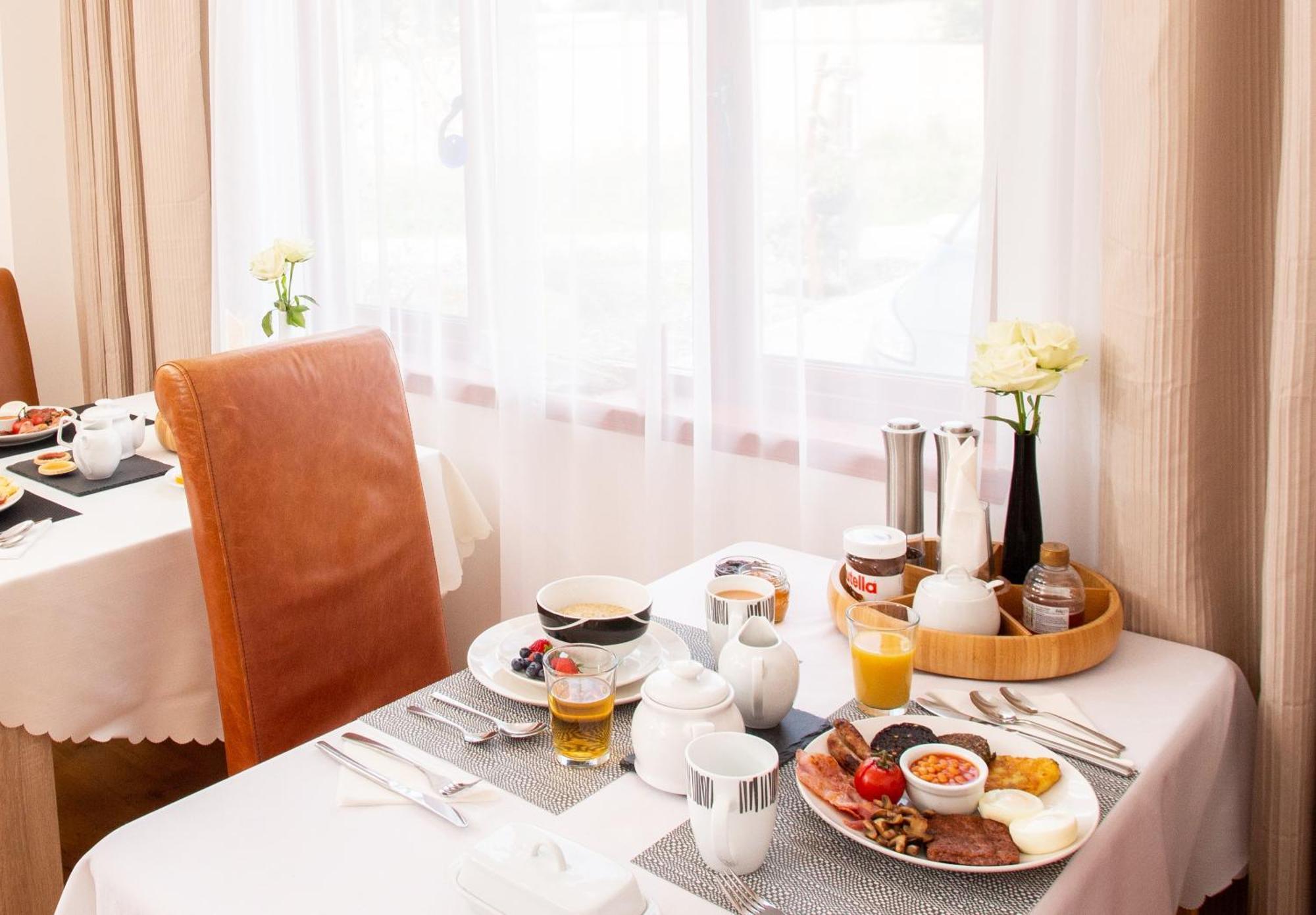 אלנס Beechwood Lodge Guesthouse מראה חיצוני תמונה