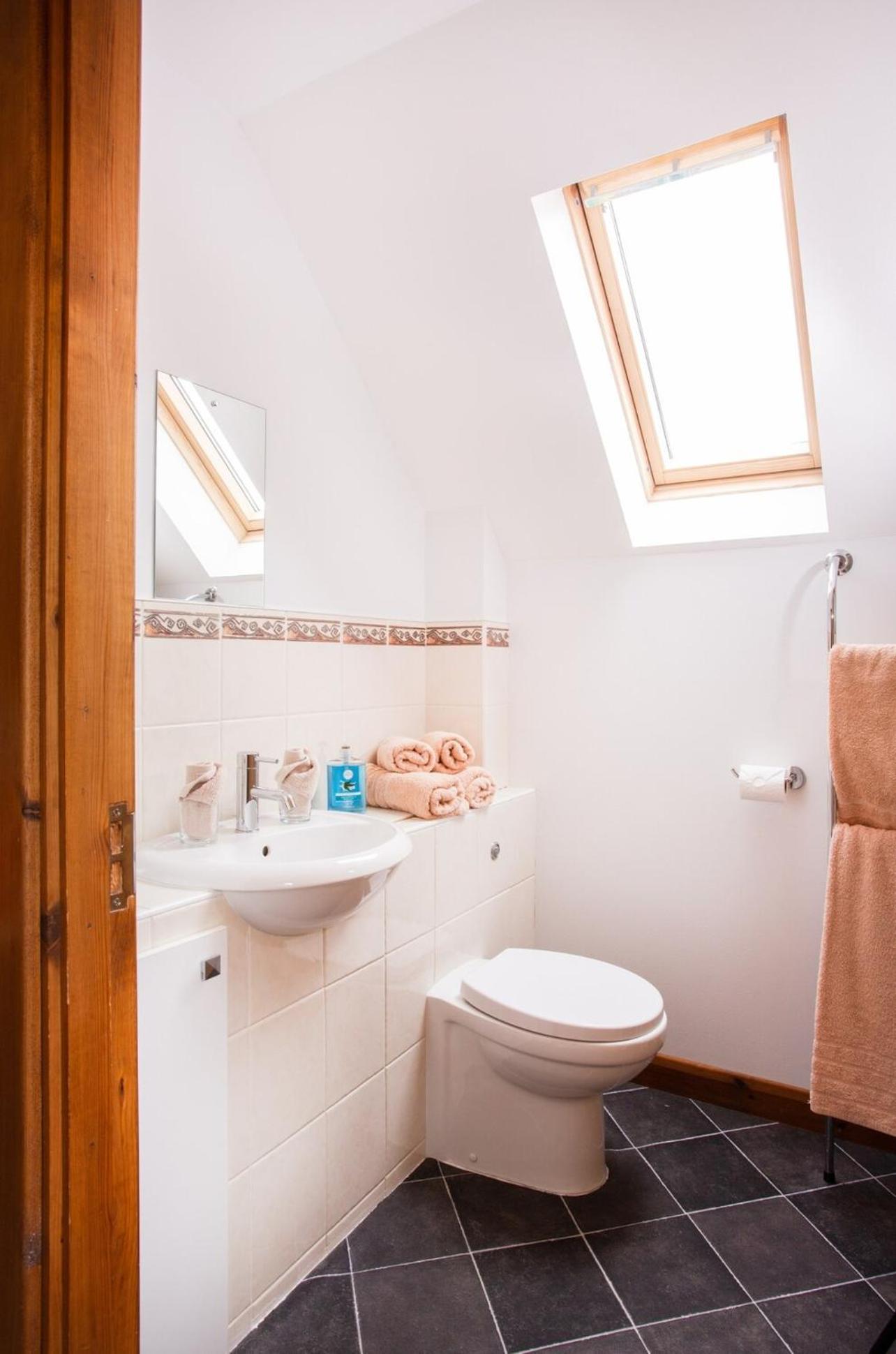 אלנס Beechwood Lodge Guesthouse מראה חיצוני תמונה