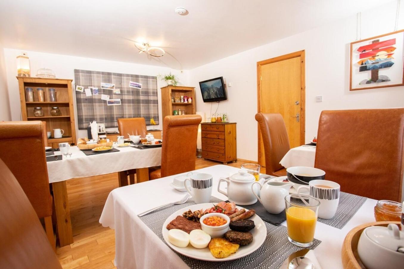 אלנס Beechwood Lodge Guesthouse מראה חיצוני תמונה