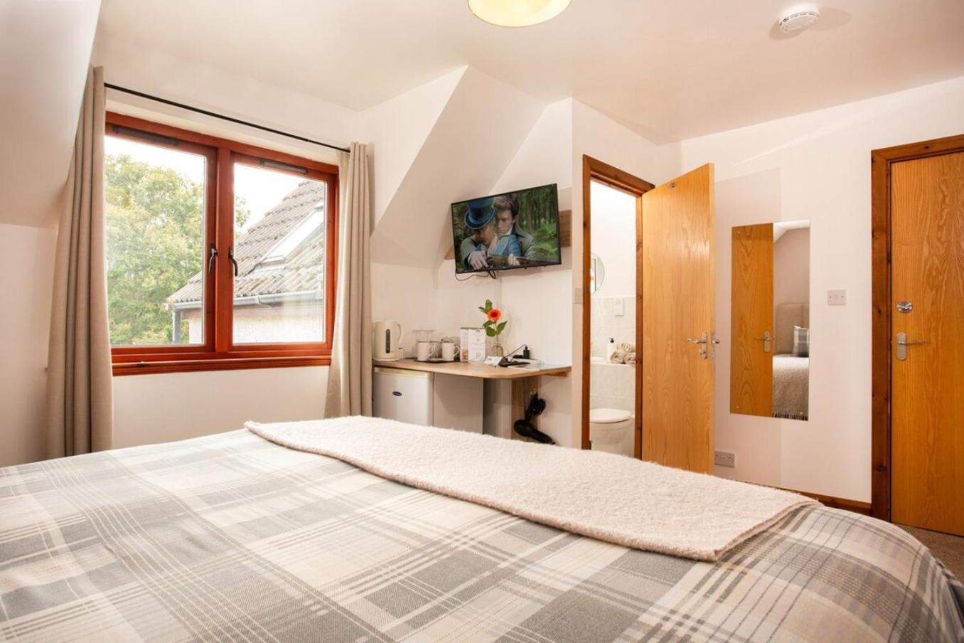 אלנס Beechwood Lodge Guesthouse מראה חיצוני תמונה