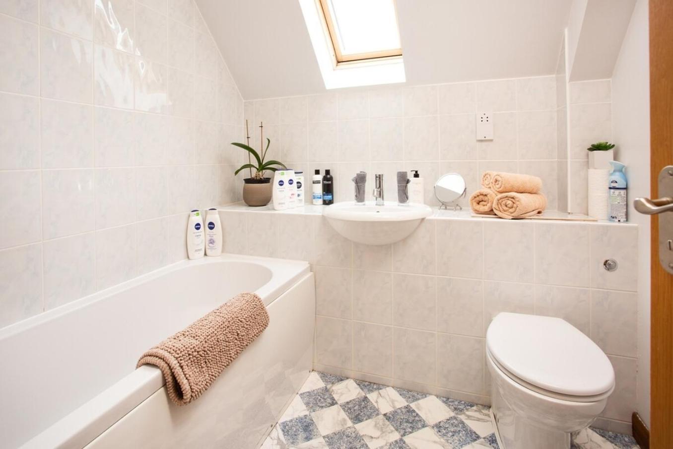 אלנס Beechwood Lodge Guesthouse מראה חיצוני תמונה
